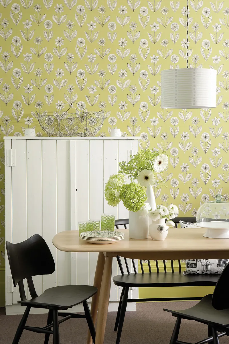 Essplatz mit Little Greene Tapete Florette in Acid Drop